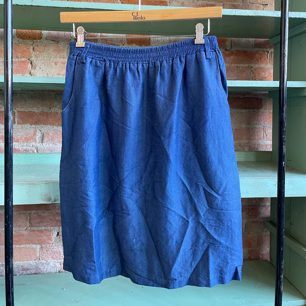 Vintage skirt with pockets